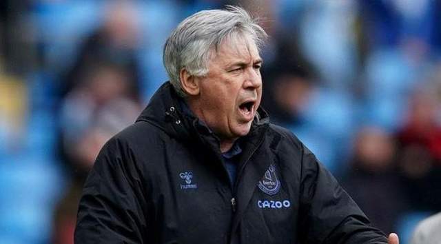 转会期国王杯传出新动向,法兰克福官宣签约,管理层表态:引发热议,赛程密集仍需轮换(11月3日法兰克福关键赛) 转会期国王杯传出新动向,法兰克福官宣签约,管理层表态:引发热议,赛程密集仍需轮换(11月3日法兰克福关键赛)