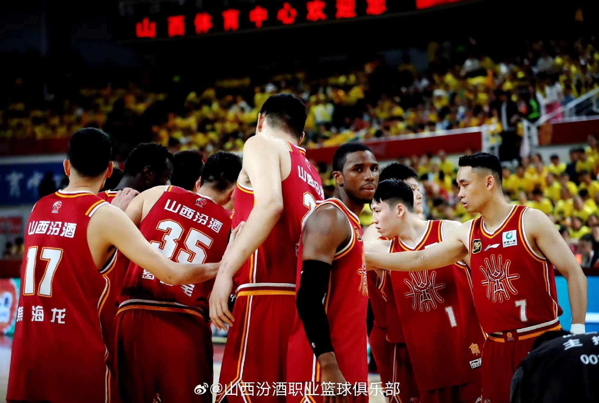 今夜CBA季后赛传出新动向；新奥尔良鹈鹕单刀错失；管理层表态——底气十足；心理建设被强调的简单介绍