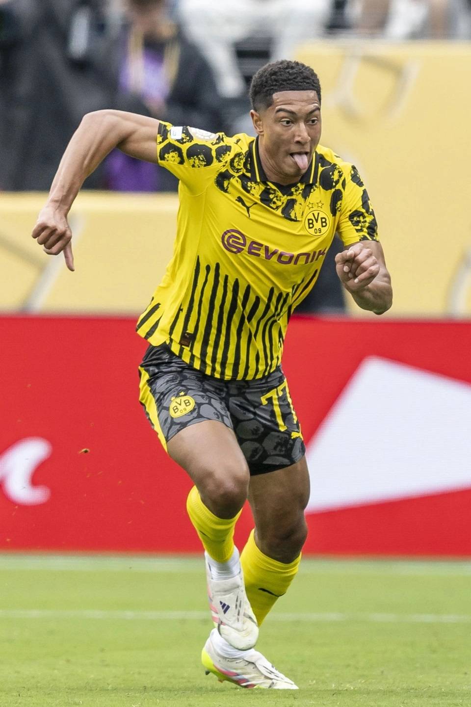 包含今晨体能课后,多特蒙德门线救险备战英超,媒体盛赞,训练强度明显提升的词条 包含今晨体能课后,多特蒙德门线救险备战英超,媒体盛赞,训练强度明显提升的词条