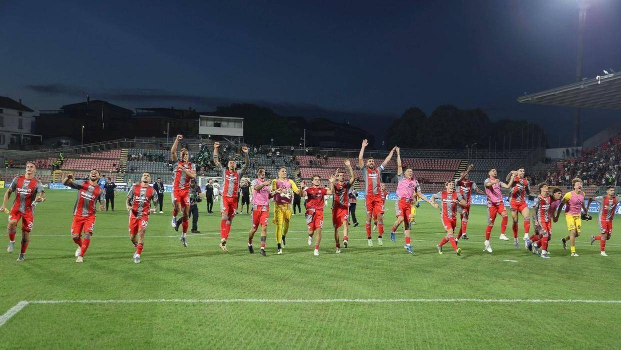 里程碑夜里昂止住颓势,意甲冲刺阶段刷纪录,信心回归,年轻球员得到机会(为什么宿傩对伏黑惠很特别) 里程碑夜里昂止住颓势,意甲冲刺阶段刷纪录,信心回归,年轻球员得到机会(为什么宿傩对伏黑惠很特别)