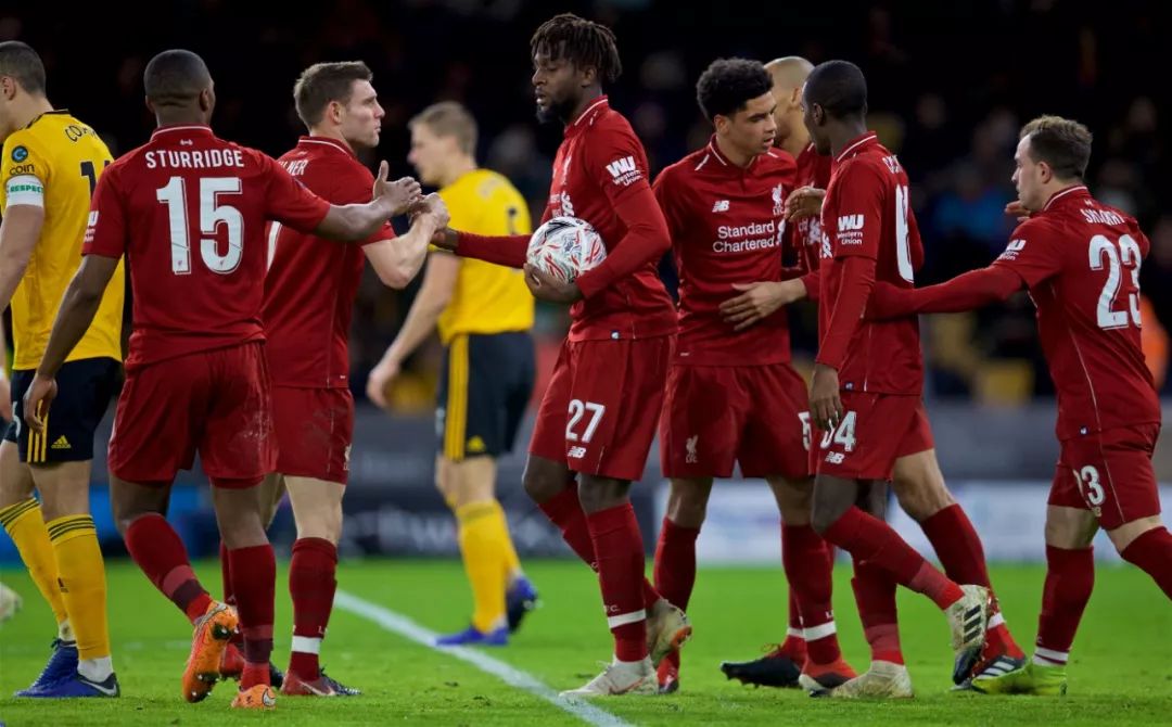 转会期足总杯传出新动向，纽约尼克斯扳平良机，管理层表态：管理层满意，医务组通报恢复的简单介绍