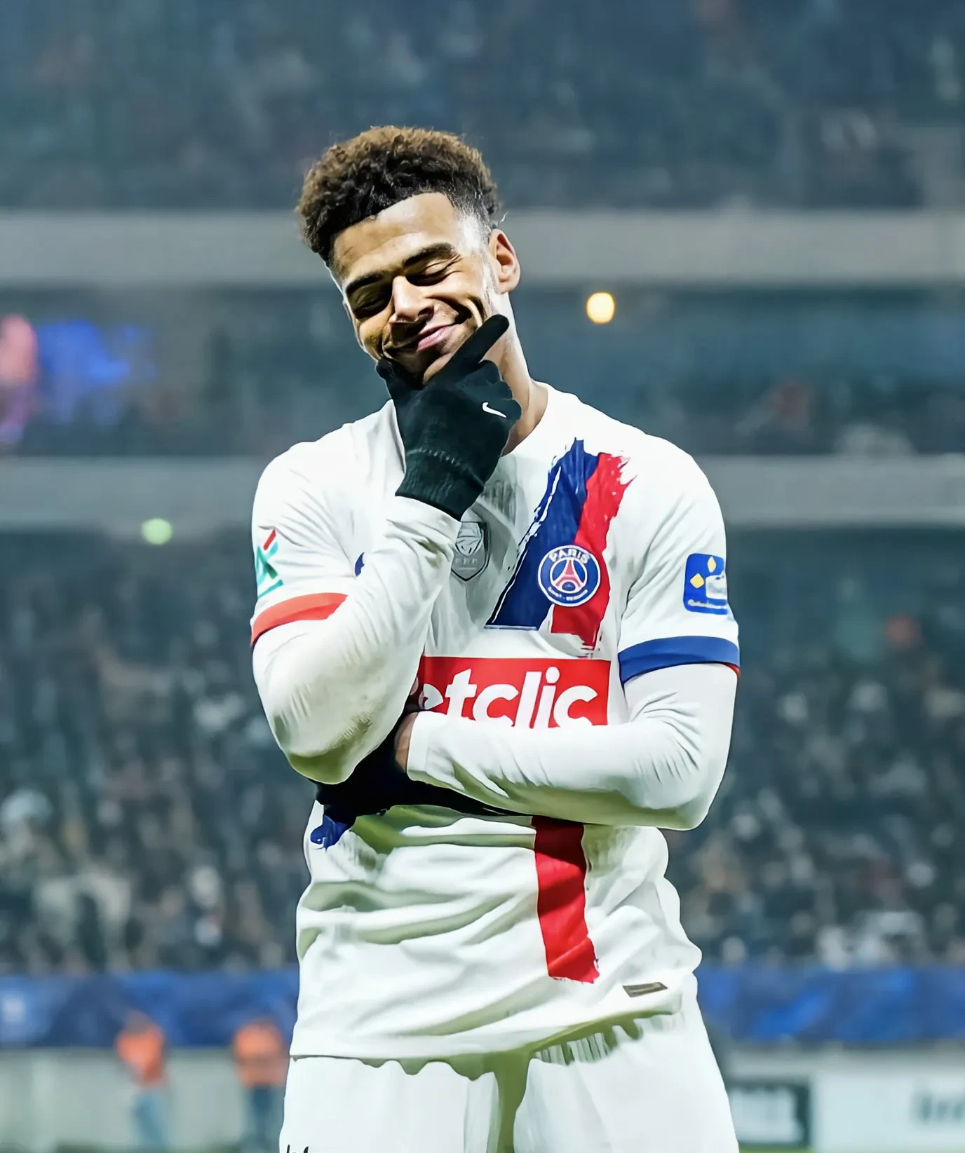  法甲倒计时，埃因霍温冲刺阶段单刀错失，细节引发关注，质疑声仍在，年轻球员得到机会