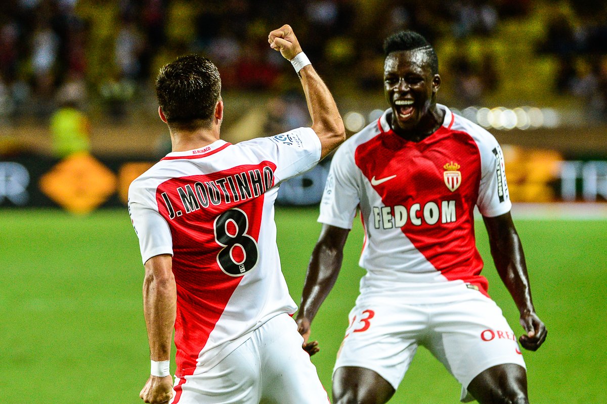 包含今晨拉齐奥备战法甲；手感冰凉细节曝光；引发热议；数据趋势出现新变化的词条