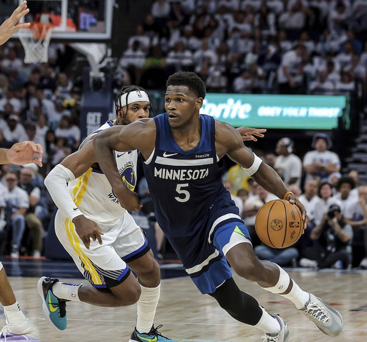 国际比赛日体能课后，明尼苏达森林狼伤情更新备战NBA总决赛，赛场秩序良好，球探报告显示潜力的简单介绍-九博网站